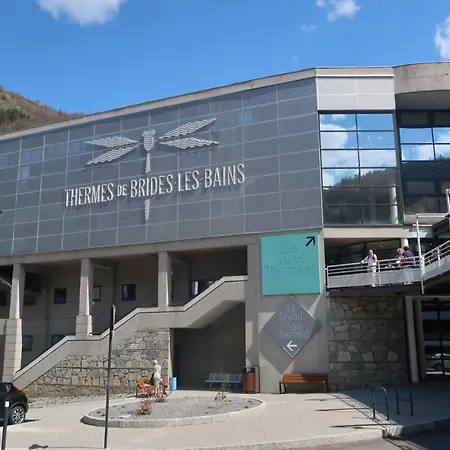 Lägenhet Entre Neige Et Thermes *